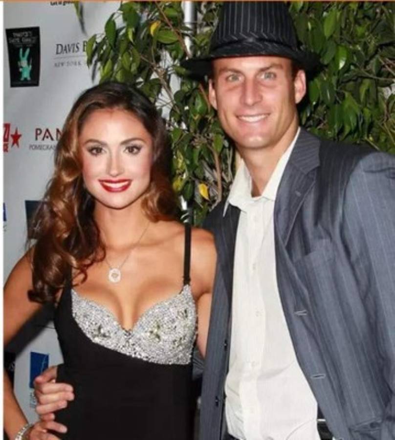 Esposo de modelo se suicida tras verle con Leonardo Dicaprio