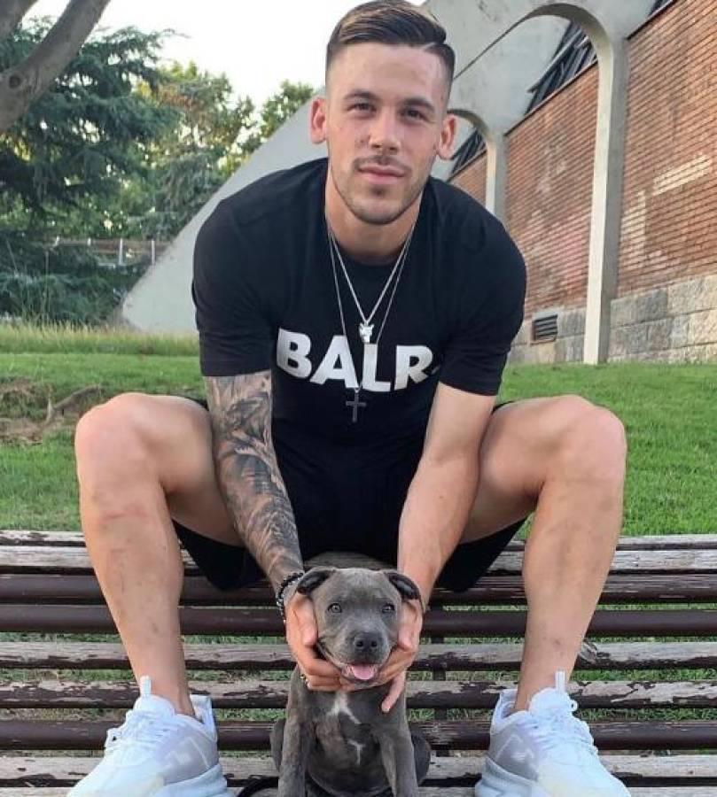 Exjugador de Barcelona es hospitalizado tras sufrir mordida de perro en sus partes íntimas