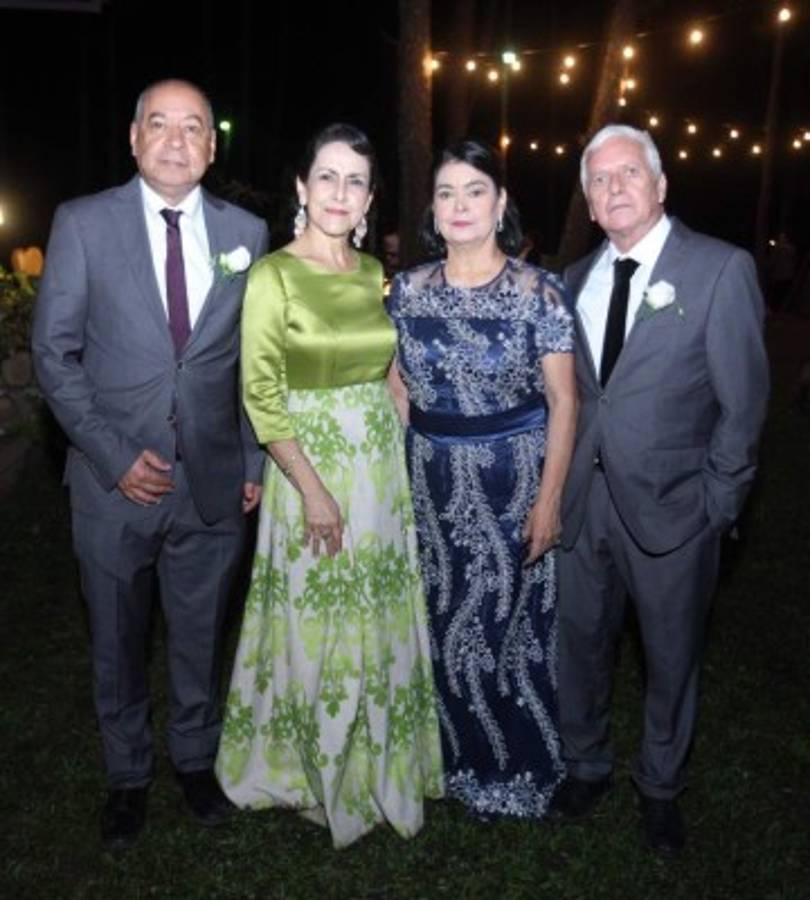 Una velada de ensueño para los recién casados Ana Lucía y Edmond