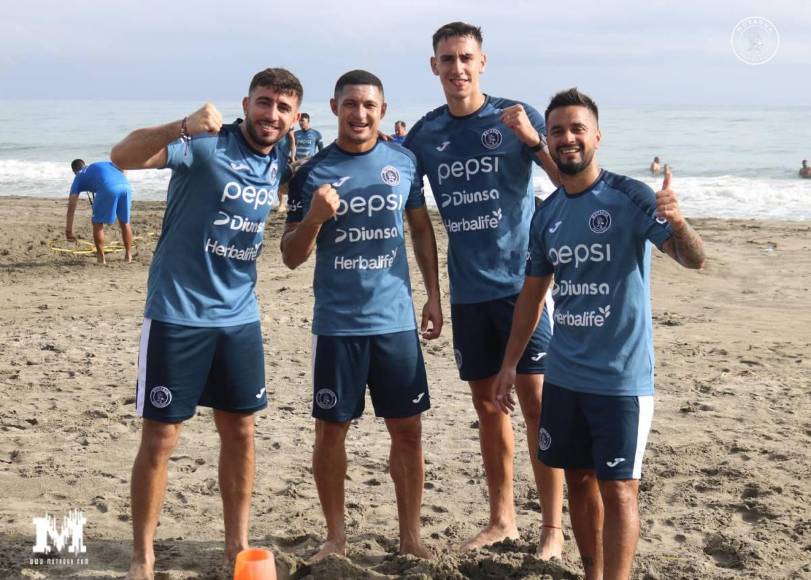 Motagua realiza trabajos de pretemporada en Tela y Diego Vázquez con varias sorpresas