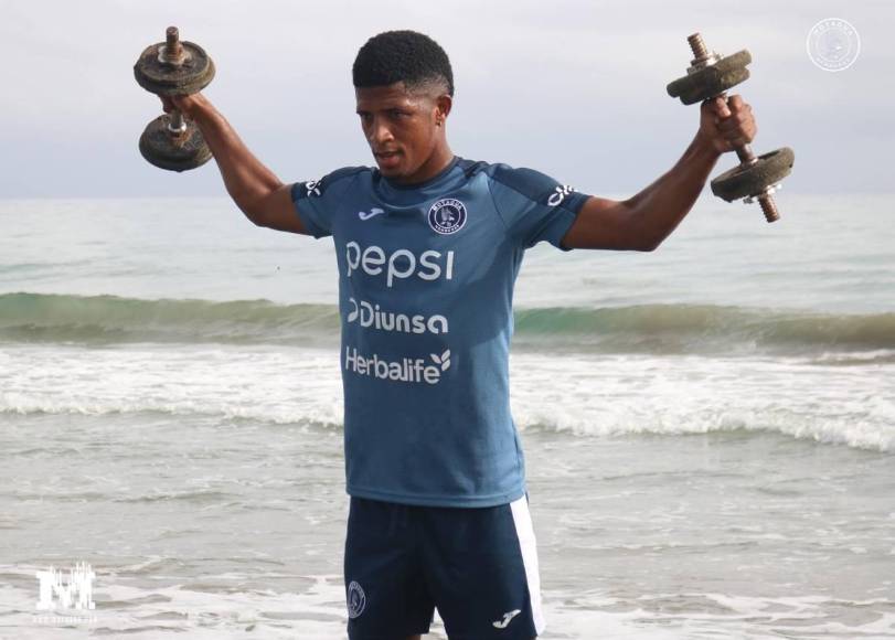 Motagua realiza trabajos de pretemporada en Tela y Diego Vázquez con varias sorpresas