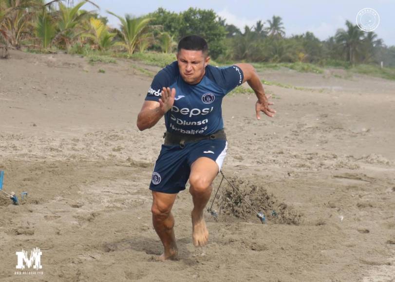 Motagua realiza trabajos de pretemporada en Tela y Diego Vázquez con varias sorpresas