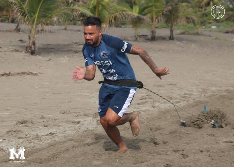 Motagua realiza trabajos de pretemporada en Tela y Diego Vázquez con varias sorpresas