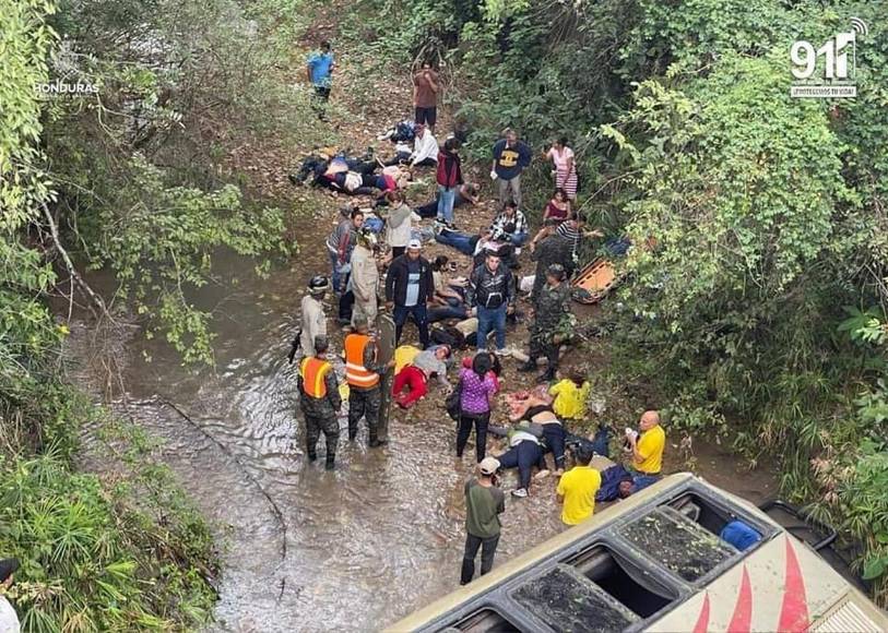 Las 25 imágenes impactantes del accidente en la carretera a Olancho