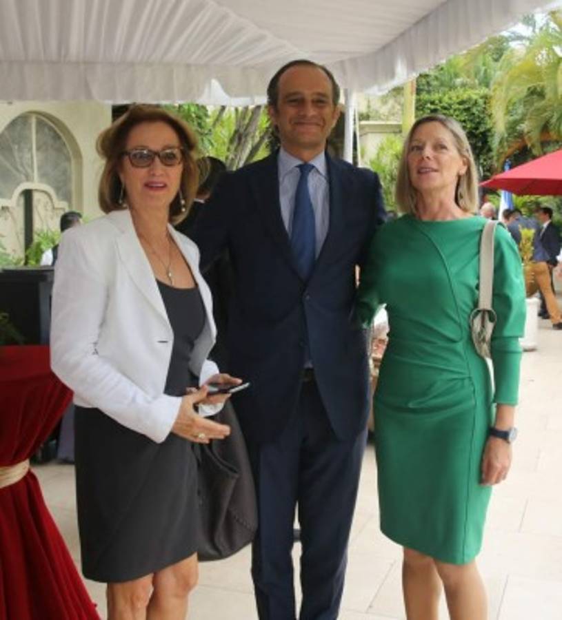 Alemanes celebran su fiesta nacional