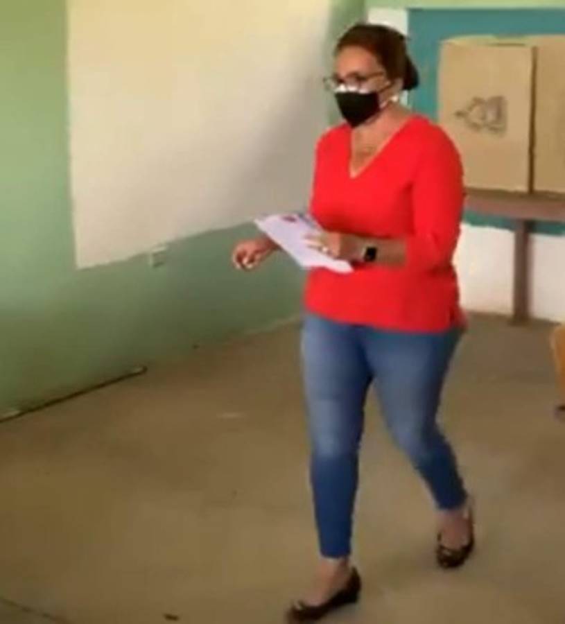 Así votaron los precandidatos a la presidencia de Honduras (FOTOS)