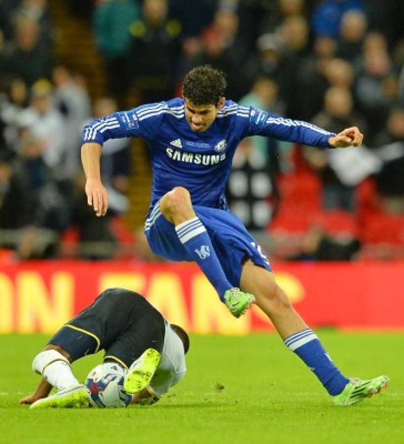 El Chelsea levanta la Copa de la Liga al derrotar al Tottenham