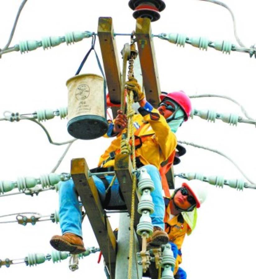 EEH deberá crear un fondo y pólizas para indemnizar por fallas de energía