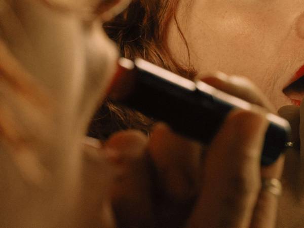 Estudios sugieren que más del 80 por ciento de las mujeres se siente cohibida por el vello facial.