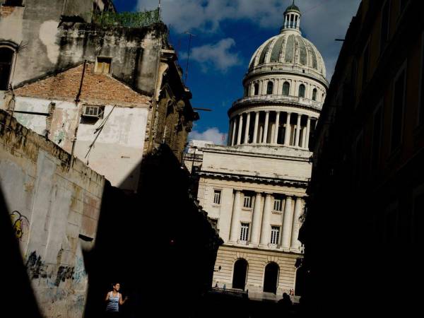 El Capitolio Nacional en La Habana. México, Brasil y Colombia cierran el grifo de petróleo a La Habana, priorizando sus economías frente a una mística revolucionaria que hoy luce costosa.