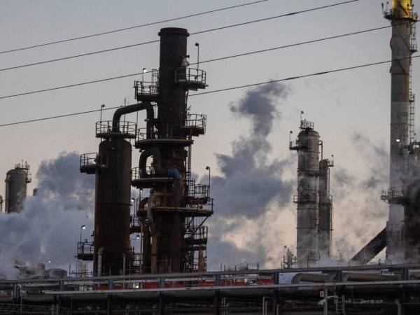 Chevron se encuentra en una posición inusual por haber permanecido en Venezuela mucho después de que empresas como Exxon se marcharan, y ahora es el productor privado de petróleo más grande del país.