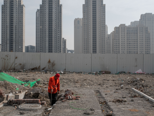 Alrededor del 6 por ciento de las ciudades costeras chinas podrían estar en peligro. Construcción de aceras en Tianjin.