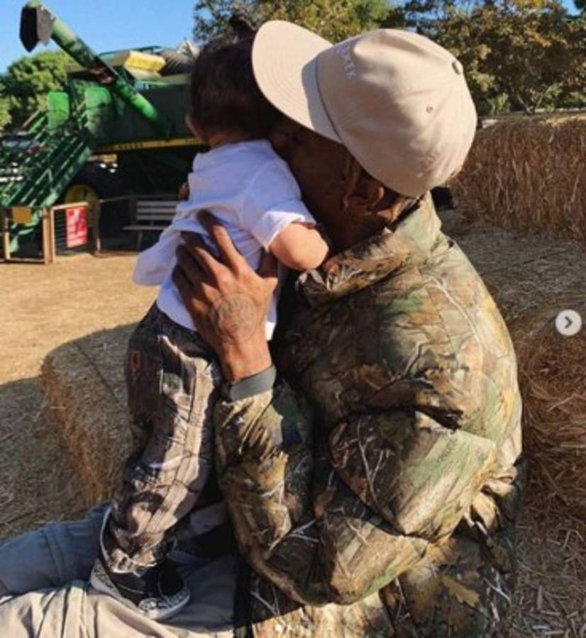 Kylie Jenner presume salida familiar junto a Stormi y Travis Scott