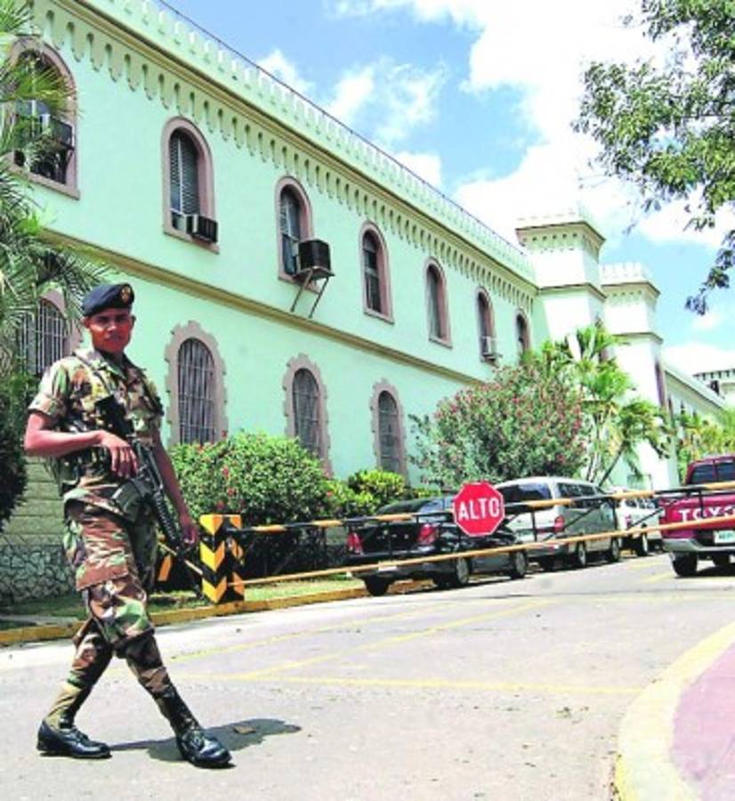 Honduras: En dos años, más de 60 oficiales de Fuerzas Armadas han sido investigados