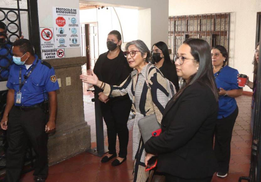 Uso de hombres armados y amenazas: Las denuncias de diputados del PSH tras ser excluidos en reunión de bancadas