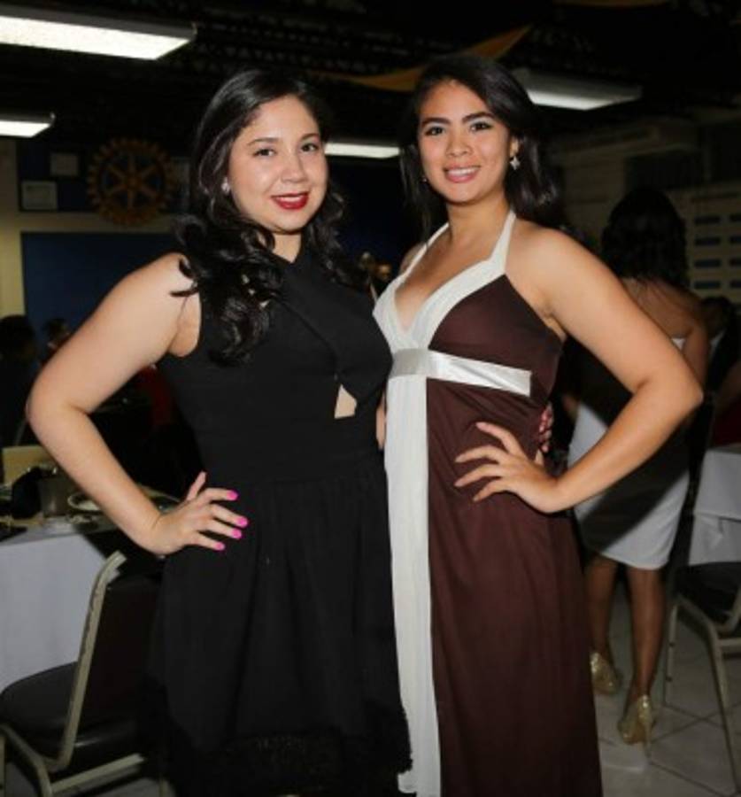 Club Rotaract brindó por su nueva junta directiva