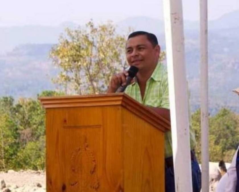 Consternación en velorio del alcalde José Lorenzo 'Lenchito' Bejarano (FOTOS)