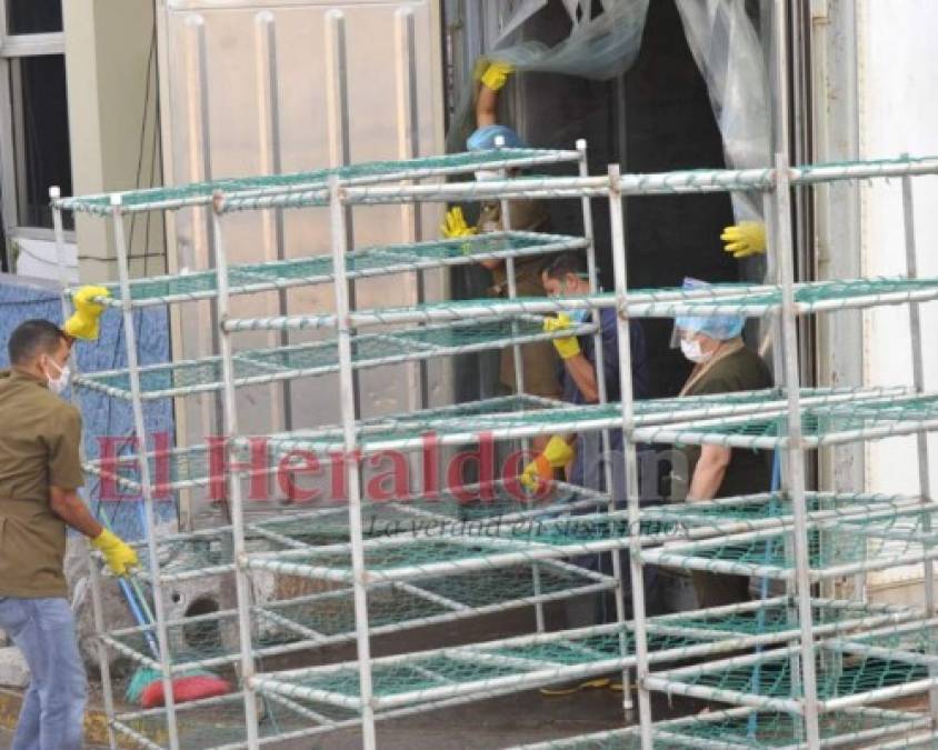 Morgue desbordada y filas de dolientes esperando cadáveres: la realidad de la pandemia en Honduras