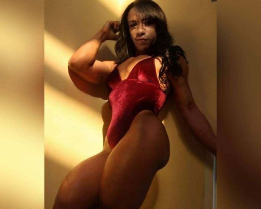 El impresionante cuerpo de Ivonne Ponce, la primera fisicoculturista profesional de Honduras