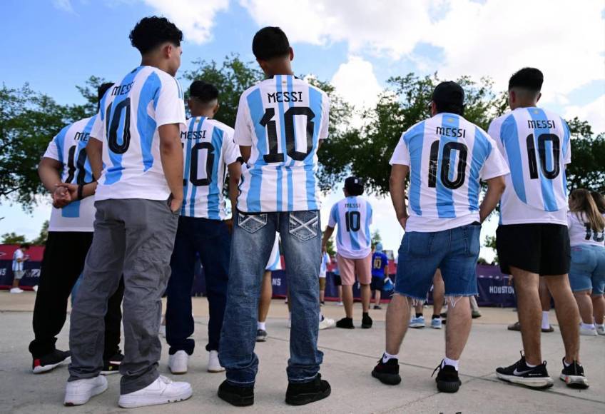 Copa América: ¡Ambientazo en la previa de Argentina y Ecuador! Antonela es sensación