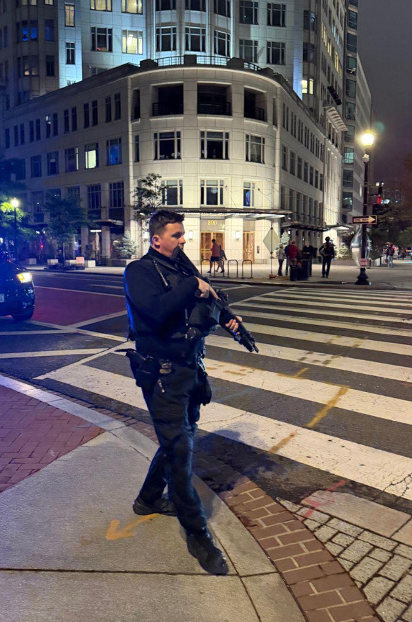 Enlistó a los objetivos y se burló de la seguridad: qué decía el manifiesto de Cole Allen, autor del tiroteo en cena de Trump