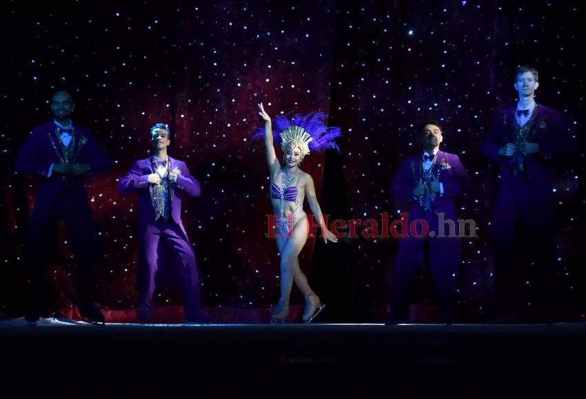 “Fantasía sobre hielo”, el show de patinaje que encanta a los capitalinos