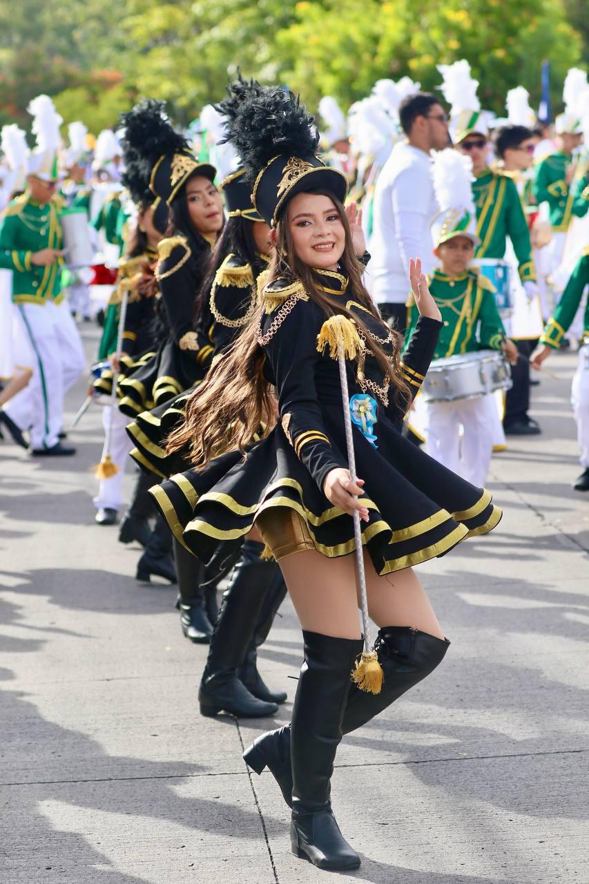 Rostros de las bellas palillonas que destacaron en estos desfiles patrios 2026