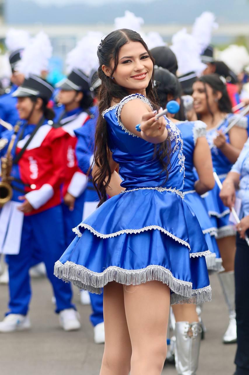 Rostros de las bellas palillonas que destacaron en estos desfiles patrios 2026