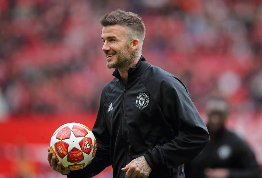 Los amuletos que siempre llevan los famosos para atraer la buena suerte