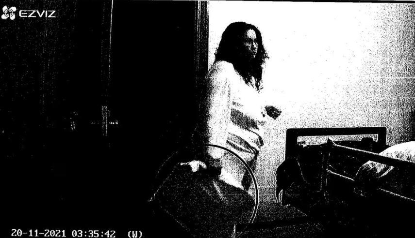 Asfixió con un cojín a la anciana que cuidaba y se fue a dormir sin imaginar que una cámara grabó el crimen