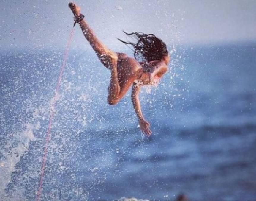 Aventurera y enamorada del mar era Katherine Díaz, surfista que murió alcanzada por un rayo