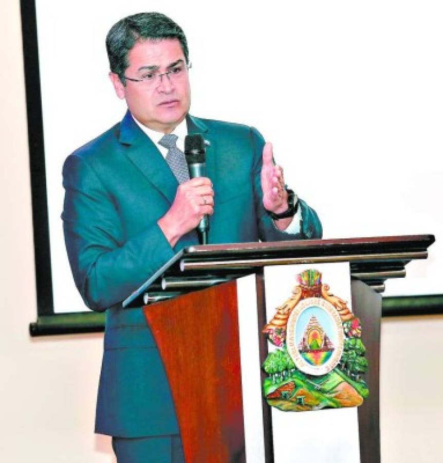 El presidente Hernández expuso los logros de su gobierno.