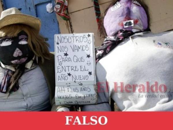 Los monigotes o 'años viejos' han sido rituales para comenzar un nuevo ciclo de 12 meses. Foto: EL HERALDO.