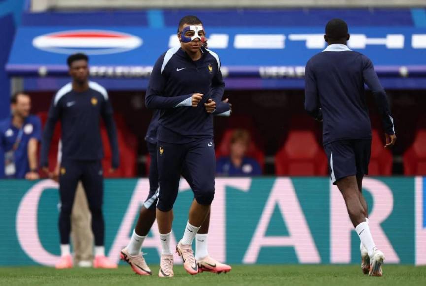 Eurocopa 2024: Kylian Mbappé usará una máscara especial tras la fractura en la nariz