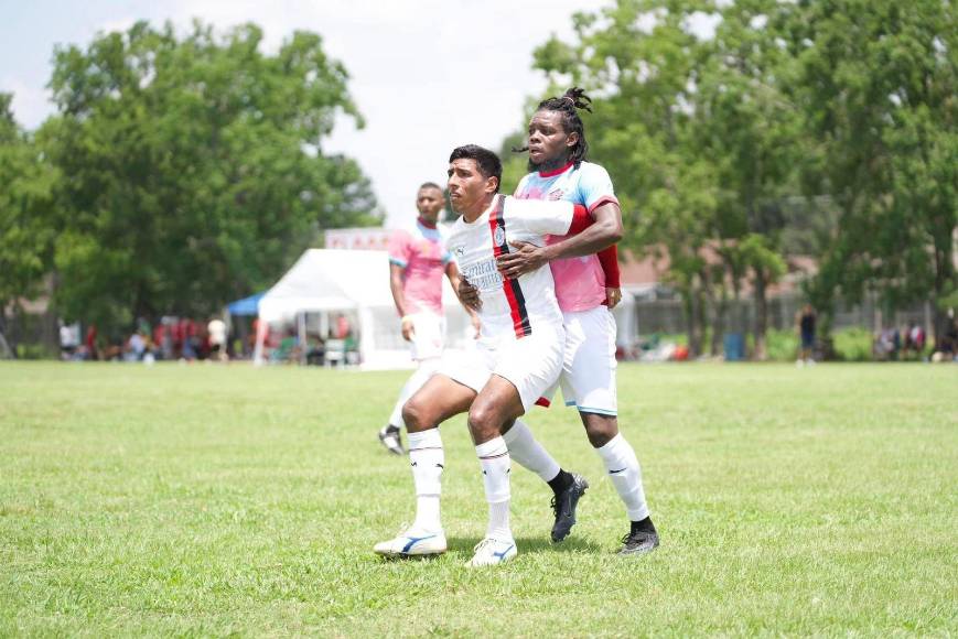 Futbolistas de Liga Nacional y legionarios que se fueron a jugar burocrático a EEUU