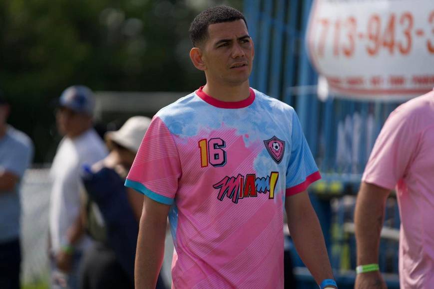 Futbolistas de Liga Nacional y legionarios que se fueron a jugar burocrático a EEUU