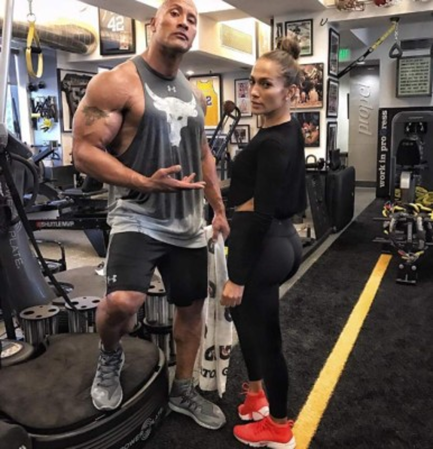 'La Roca' junto a su buena amiga Jennifer López. Foto Instagram