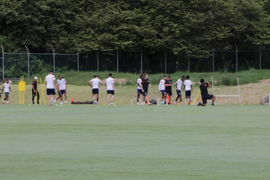 Romell Quioto sorprende y realiza trabajos de pretemporada con el Olimpia de Pedro Troglio