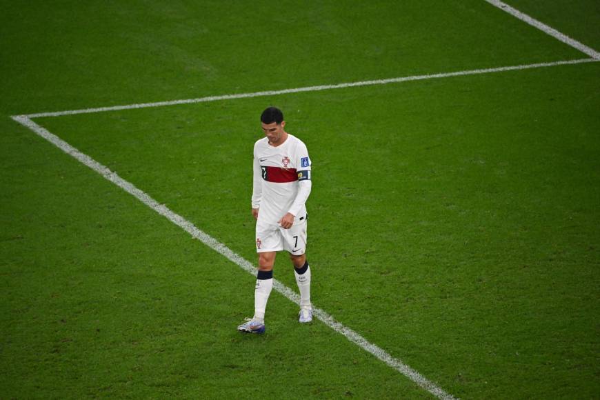El mundo del deporte lo sufre: un destrozado Cristiano Ronaldo cae en su última guerra, Qatar 2022