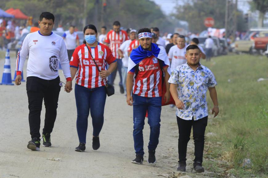 Así fue la monumental llegada del olimpismo al Olímpico para enfrentar al Atlas