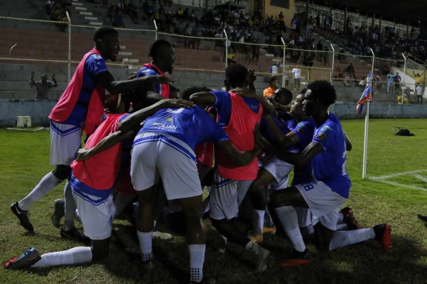 Las imágenes que dejó el aplastante triunfo de Victoria sobre el Real España