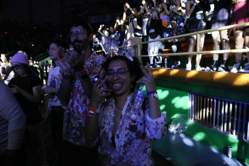 Los mejores momentos de “25 años sobrevolando” de Cultura Profética en Tegucigalpa