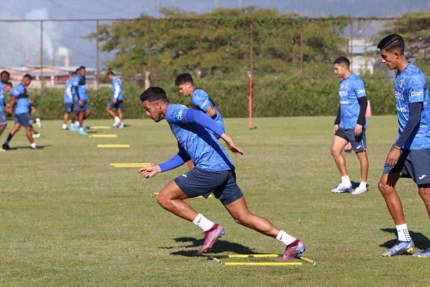 Motagua entrena a todo vapor a dos días de la gran final ante Olimpia utilizando falsos jugadores blancos