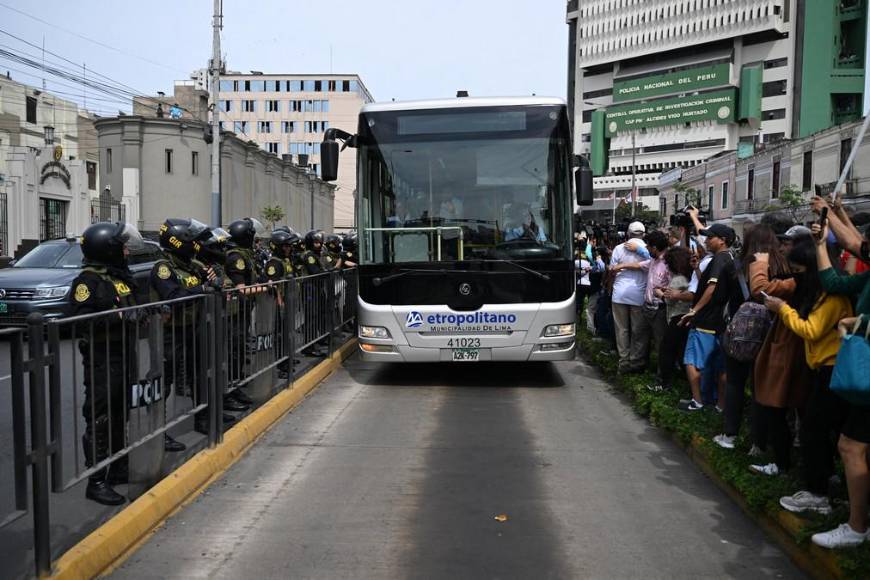Crisis política en Perú tras destitución de Pedro Castillo