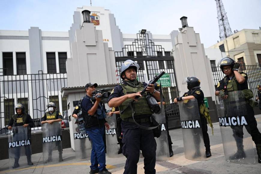 Crisis política en Perú tras destitución de Pedro Castillo