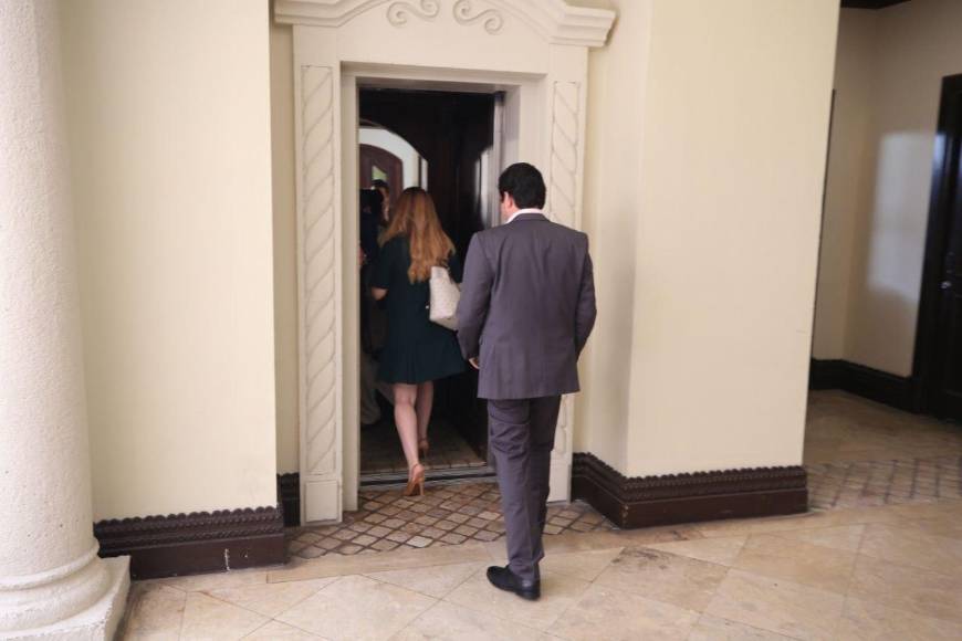 Para formar la coalición: así fue la llegada de los partidos opositores a la reunión convocada por Salvador Nasralla