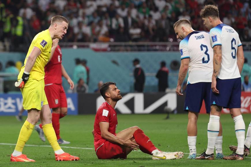 Bombardeo de goles y sangre derramada: las curiosas imágenes que dejó el Inglaterra-Irán