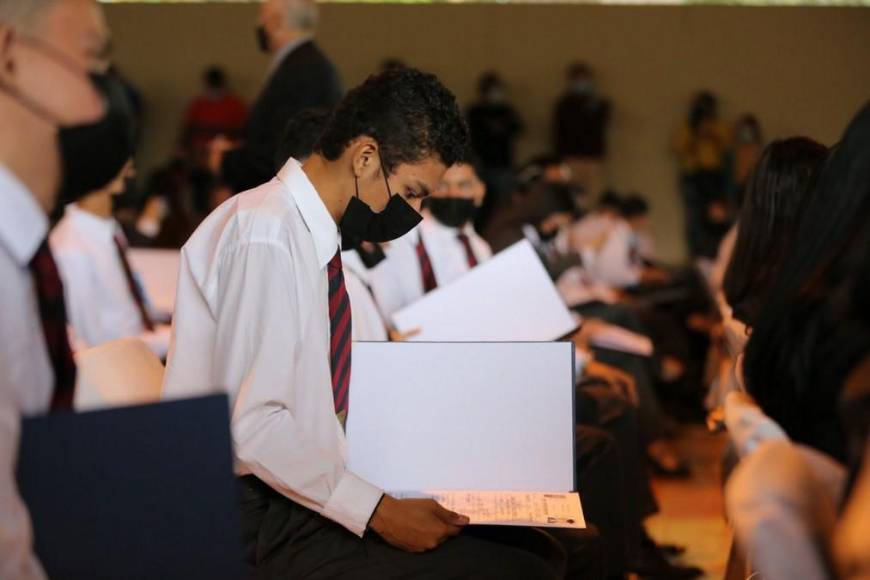 Instituto Central gradúa más de 600 profesionales en Informática, Humanidades, Salud y Finanzas