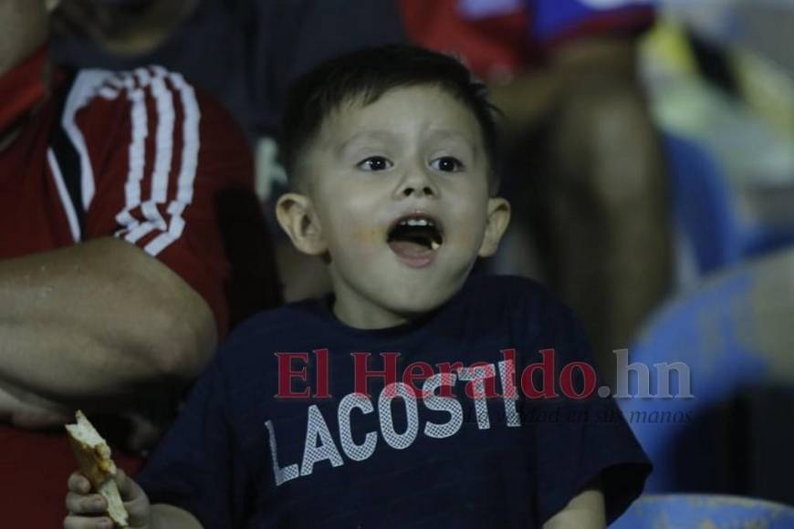 Las bellezas que engalanan el clásico Olimpia-Motagua