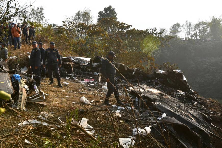 ¿Qué se sabe de la tragedia aérea en Nepal que dejó más de 60 muertos?